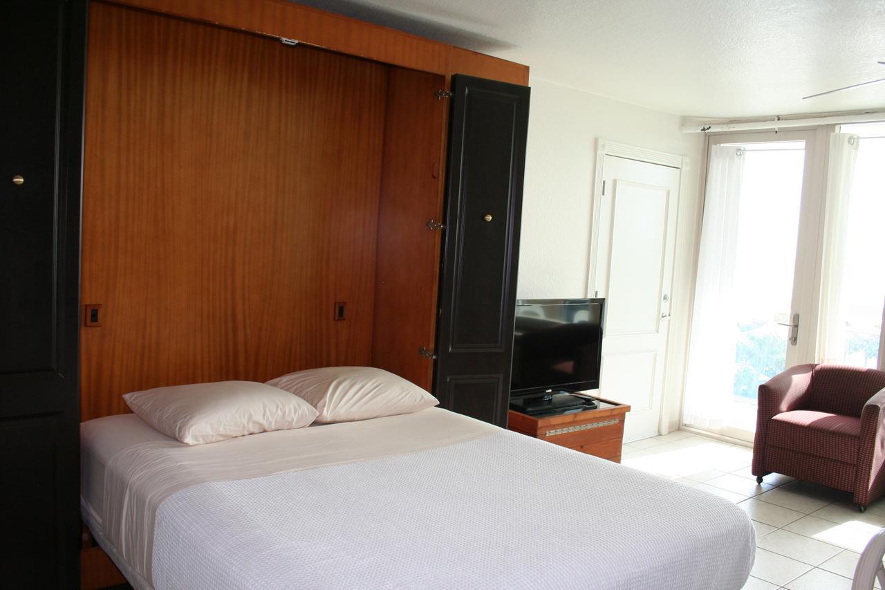 Georgian Inn Beach Club Ормънд Бийч Екстериор снимка